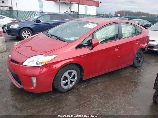 Toyota Prius Four 2014 JTDKN3DU7E1773610 Image 2