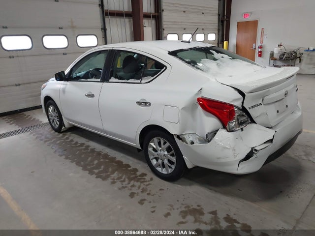 Nissan Versa 1.6 Sv 2018 3N1CN7AP1JL814961 Image 3