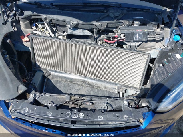 Tesla Model X 60d/70d/75d/90d 2016 5YJXCAE25GF012145 Image 10