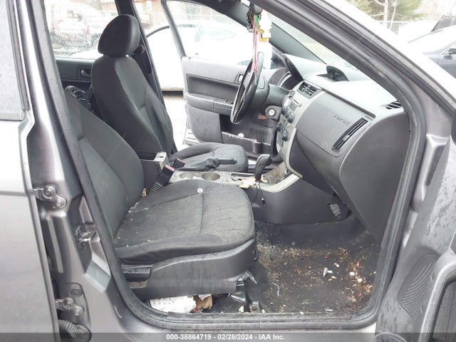 2011 FORD FOCUS SE VIN: 1FAHP3FN5BW119204