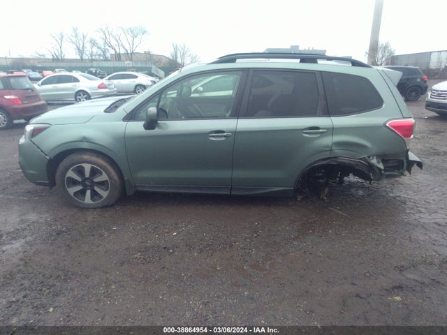 Subaru Forester 2.5i Premium 2017 JF2SJAEC6HH509006 Image 14