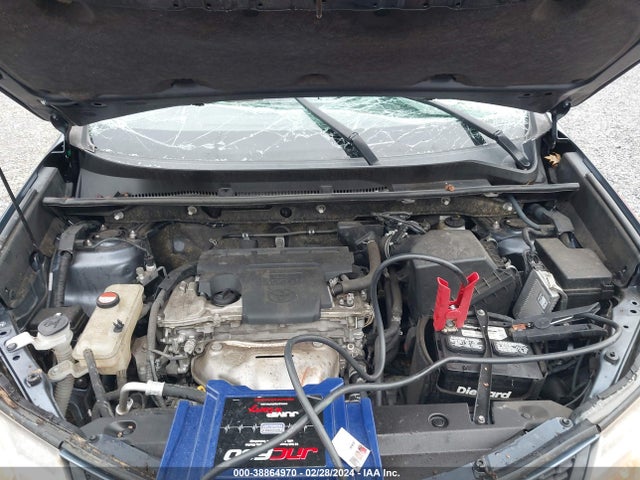 Toyota RAV4 LE 2014 JTMBFREV5ED078161 Image 10
