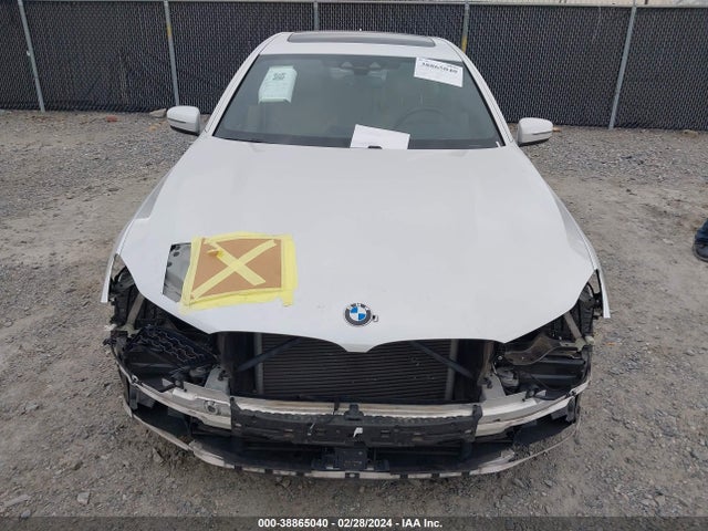 WBA7F0C37HGM21832 BMW 750i