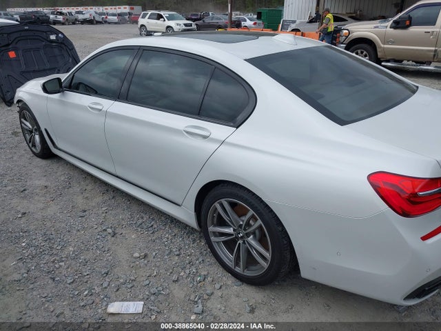 WBA7F0C37HGM21832 BMW 750i