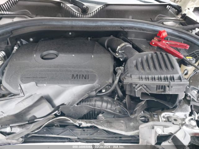 2021 MINI CLUBMAN WMWLV7C05M2N90979 Photo 9