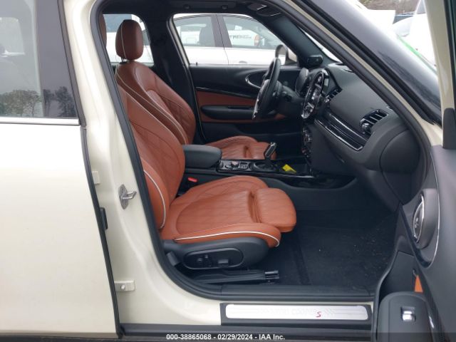 2021 MINI CLUBMAN WMWLV7C05M2N90979 Photo 4