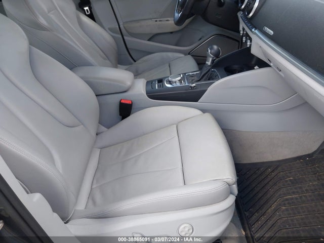 Audi A3 2.0t Premium 2015 WAUEFGFF0F1014229 Image 5