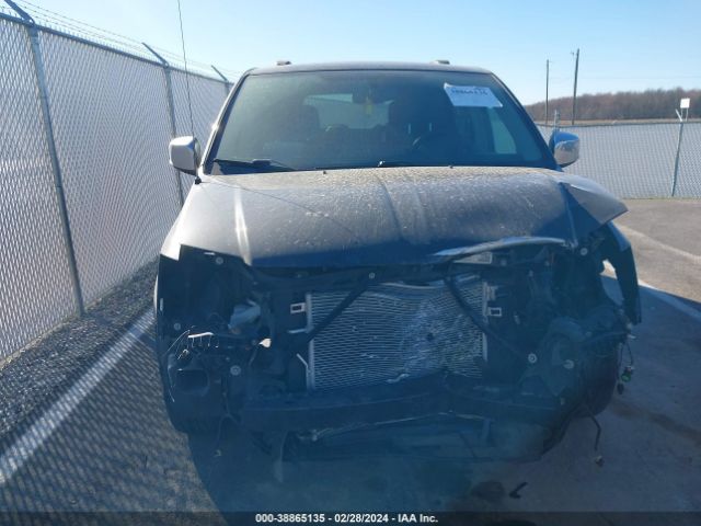 2C4RC1CG1GR135601 Chrysler Town & Country Touring-l Anniversary Edition