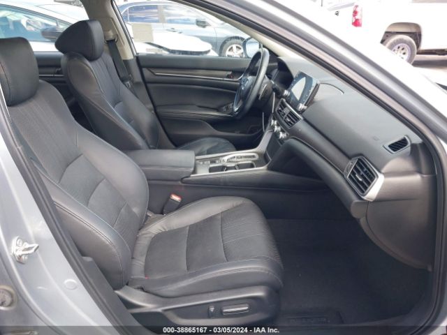1HGCV3F92JA004862 Honda Accord Hybrid Touring