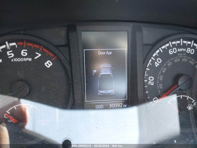 Toyota Tacoma Sr 2018 5TFRX5GN9JX105680 Image 7