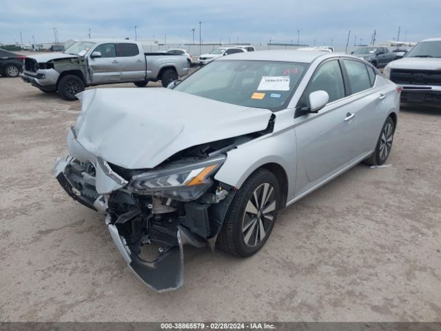 1N4BL4DV6NN355753 Nissan Altima Sv Fwd