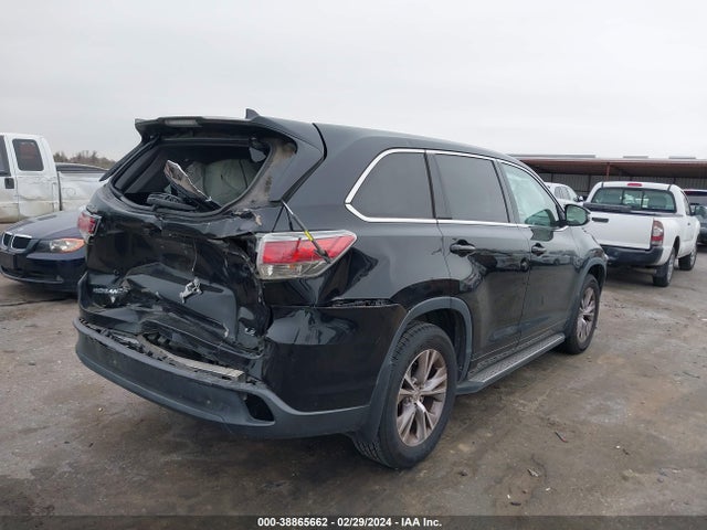 Toyota Highlander Le Plus V6 2015 5TDZKRFH6FS098119 Image 4