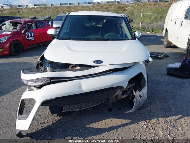 KIA SOUL S 2020 KNDJ23AUXL7071011 Image 12