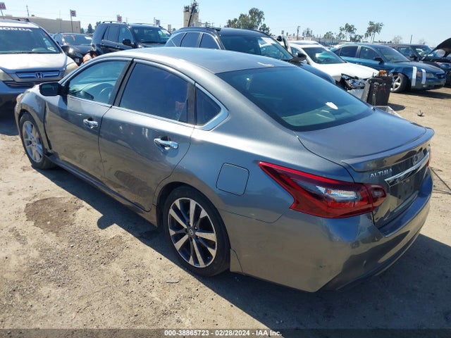 Nissan Altima 2.5 Sr 2017 1N4AL3AP4HC487311 Image 3