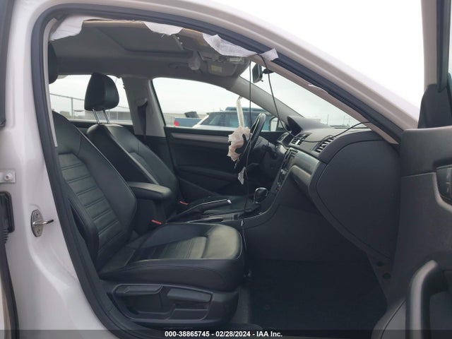 1VWBS7A30FC020550 Volkswagen Passat 1.8t Se