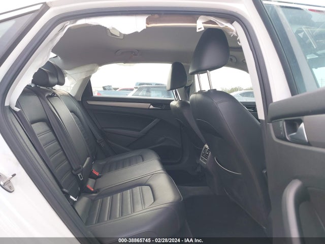 1VWBS7A30FC020550 Volkswagen Passat 1.8t Se