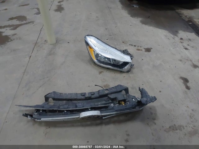 Ford ESCAPE SE 2018 1FMCU9GD0JUA91839 Image 12