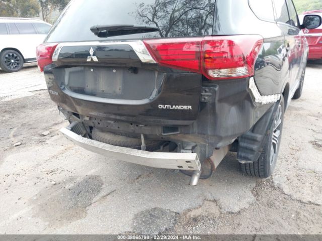JA4AD2A35GZ019527 Mitsubishi Outlander Es