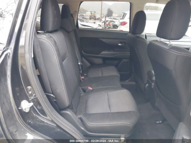 JA4AD2A35GZ019527 Mitsubishi Outlander Es