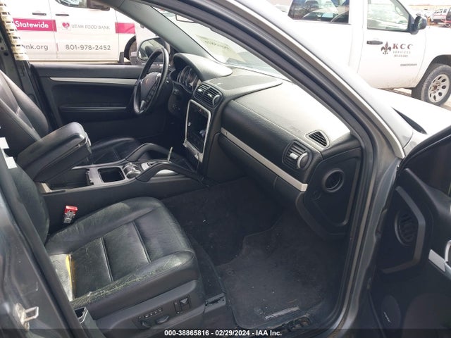 2005 PORSCHE CAYENNE WP1AB29P05LA62979 Photo 4