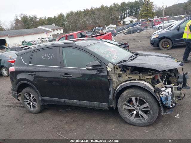 Toyota Rav4 Xle 2018 2T3RFREVXJW829136 Image 14