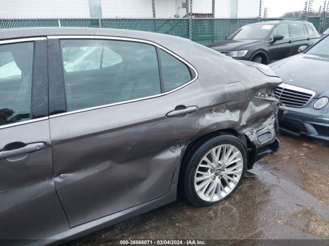 4T1B11HK6JU104287 Toyota CAMRY XLE