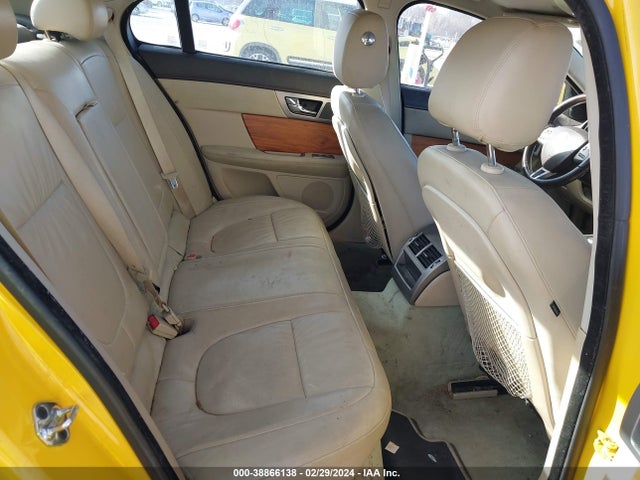 2010 JAGUAR XF SAJWA0FA8AHR54958 Photo 7