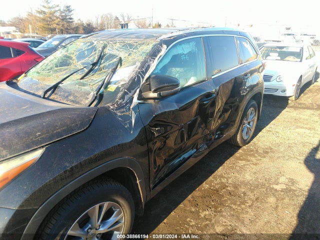 2015 TOYOTA HIGHLANDER XLE V6 VIN: 5TDJKRFHXFS159842