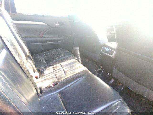 2015 TOYOTA HIGHLANDER XLE V6 VIN: 5TDJKRFHXFS159842