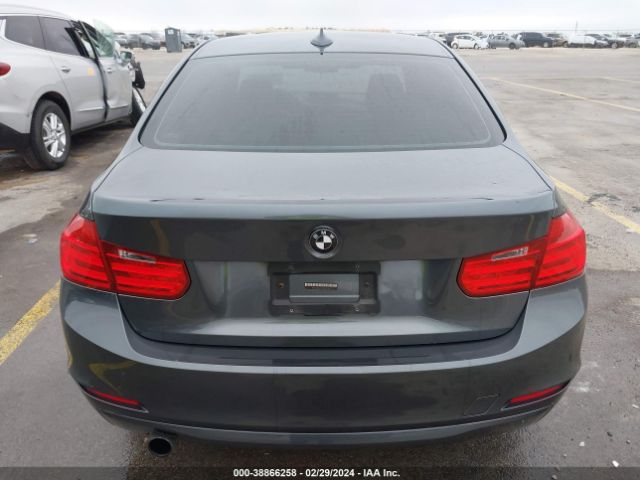 WBA3B1G51FNT03389 BMW 320i