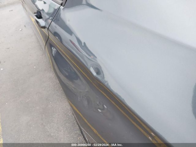 WBA3B1G51FNT03389 BMW 320i