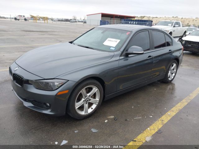 WBA3B1G51FNT03389 BMW 320i