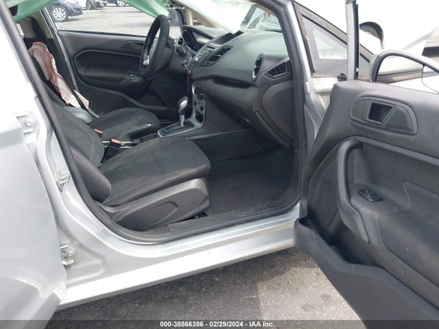 Ford FIESTA SE 2019 3FADP4BJ2KM113965 Image 5