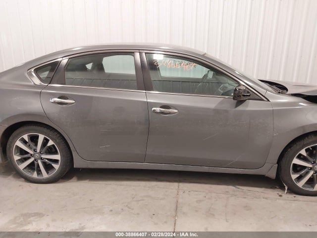 Nissan Altima 2.5 Sr 2017 1N4AL3APXHC473865 Image 13