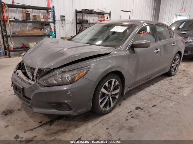 Nissan Altima 2.5 Sr 2017 1N4AL3APXHC473865 Image 2