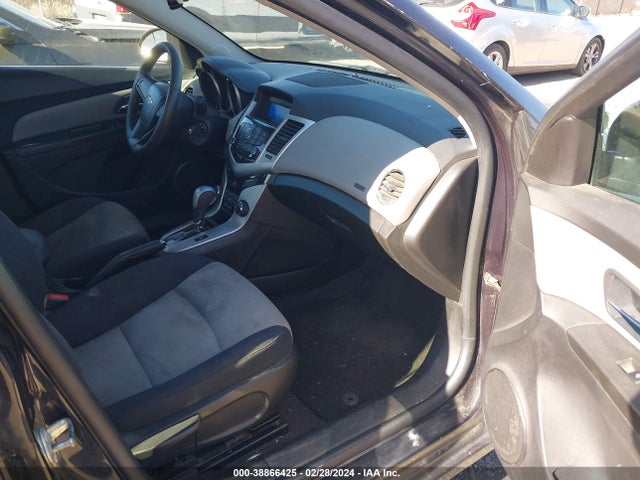 Chevrolet Cruze Ls Auto 2015 1G1PA5SH8F7140141 Image 5