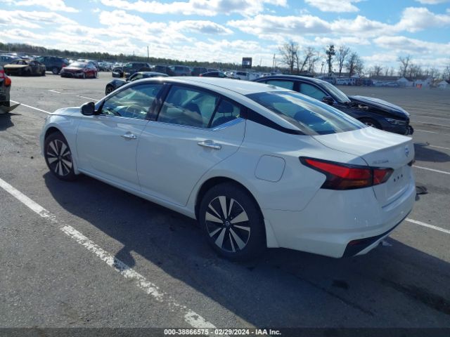 1N4BL4DW3LN300571 Nissan Altima Sv Intelligent Awd
