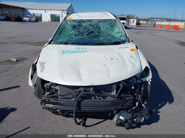 Nissan ROGUE SV 2017 5N1AT2MTXHC883624 Image 11