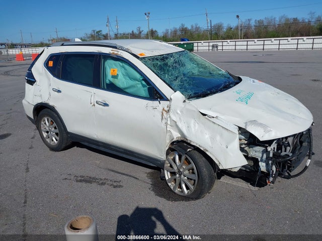 Nissan ROGUE SV 2017 5N1AT2MTXHC883624 Image 12