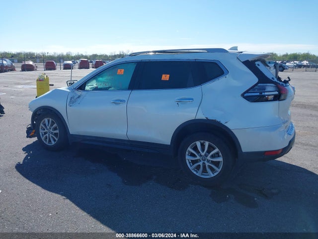Nissan ROGUE SV 2017 5N1AT2MTXHC883624 Image 13