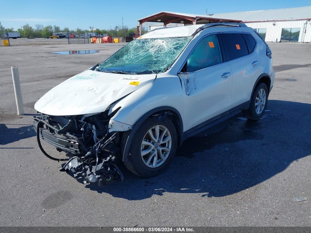 Nissan ROGUE SV 2017 5N1AT2MTXHC883624 Image 2