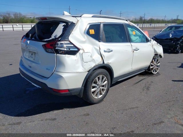 Nissan ROGUE SV 2017 5N1AT2MTXHC883624 Image 4