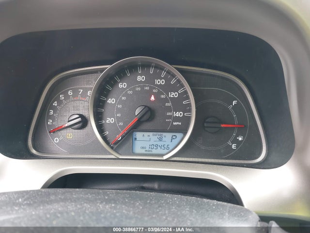 Toyota RAV4 LE 2015 JTMBFREV4FJ036552 Image 7
