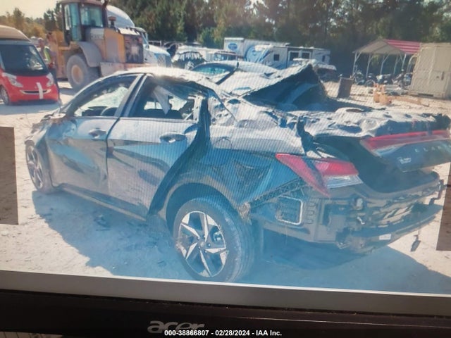 Hyundai ELANTRA SEL 2023 5NPLS4AG1PH115276 Image 3