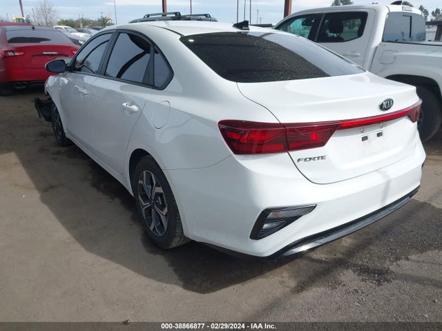 KIA Forte Lxs 2021 3KPF24AD5ME327844 Image 3