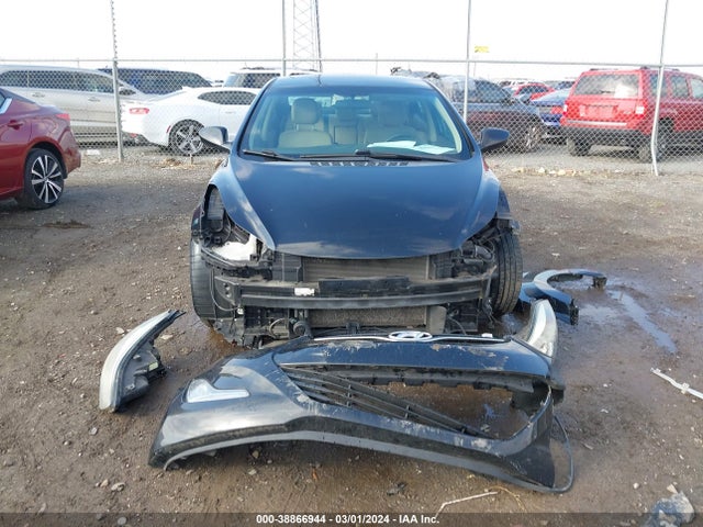 Продажа на аукционе авто 2016 Hyundai Elantra Se, vin: 5NPDH4AE3GH689539, номер лота: 38866944