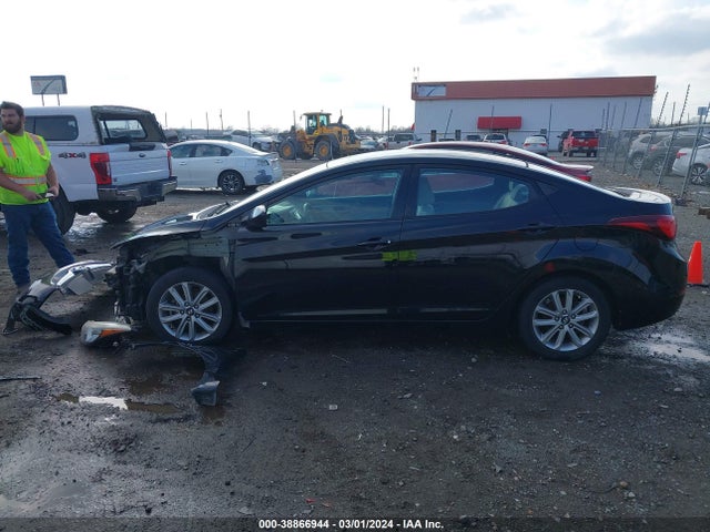 Продажа на аукционе авто 2016 Hyundai Elantra Se, vin: 5NPDH4AE3GH689539, номер лота: 38866944