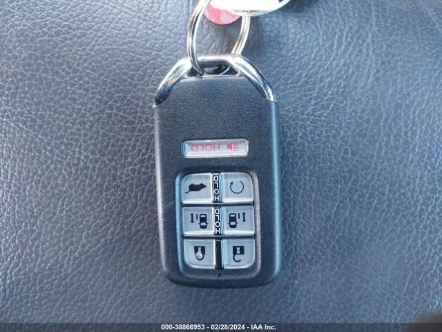 5FNRL6H85NB037307 Honda Odyssey Touring