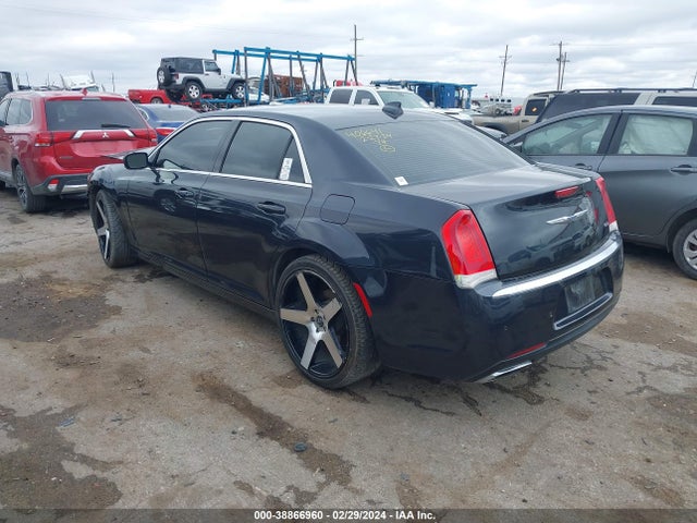 Chrysler 300 Limited 2015 2C3CCAAGXFH792575 Image 3