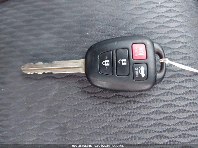 Toyota COROLLA LE 2017 5YFBURHE9HP581677 Image 11